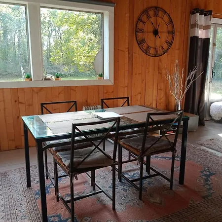 Chalet En Foret, Brame Du Cerf *